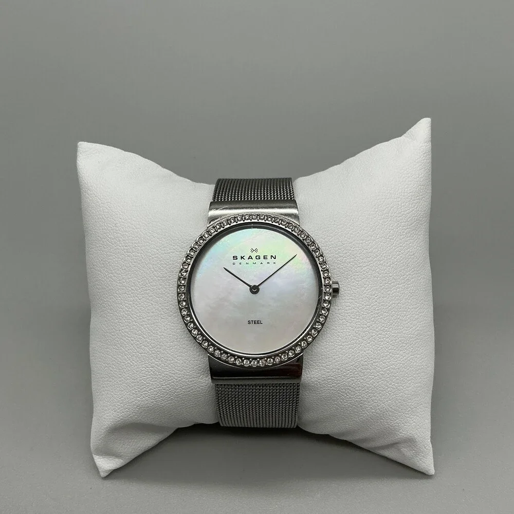 Skagen 641LSS Womens Watch 32mm MOP Dial Silver Tone Crystals Mesh New Battery
